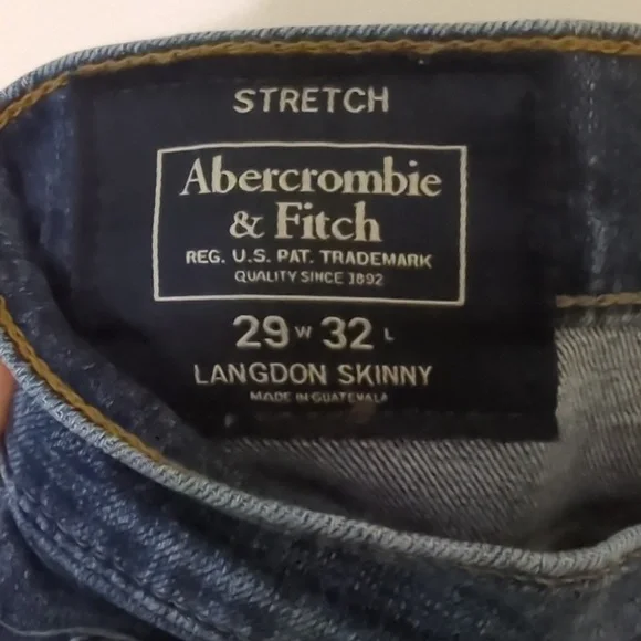 Abercrombie & Fitch Skinny Jean 👖 - Picture 3 of 3